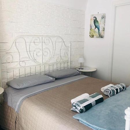 Zi' Mari' - Via Roma Hotel Polignano a Mare Buitenkant foto